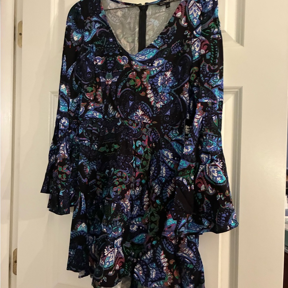 NWT Express sz2 Colorful Paisley Long Sleeve Dress